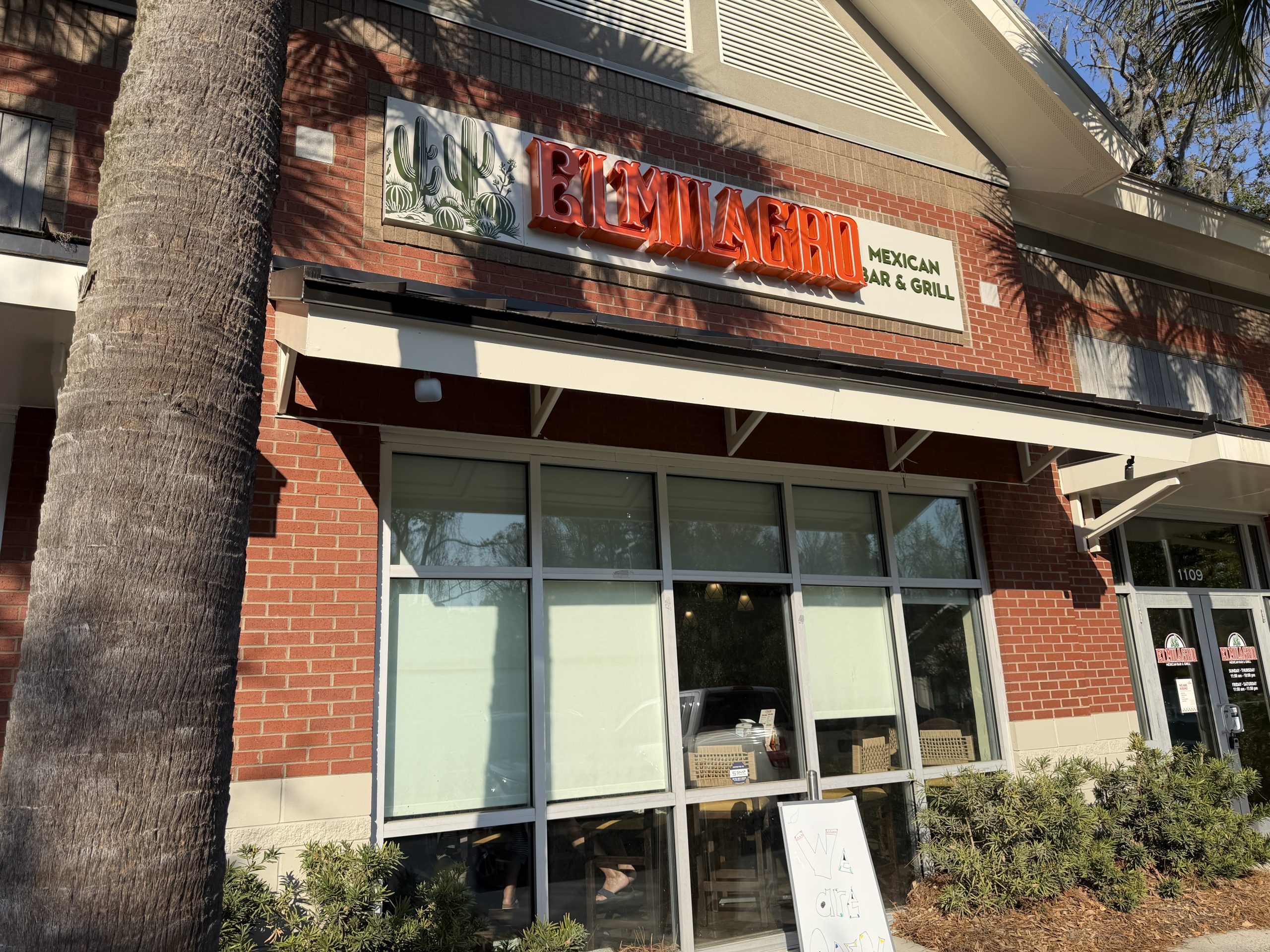 El Milagro opens